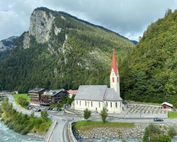 Kirche-Au-c-Heidi-Stelzhammer-Vorarlberg-Tourismus